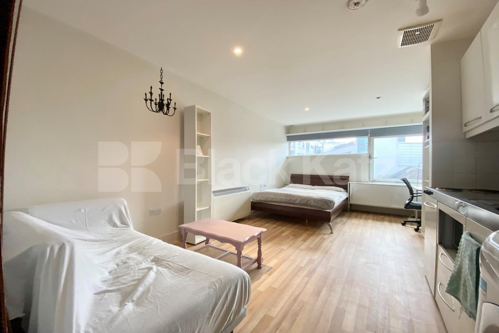 One of the most desirable address in London Bridge  Empire Square, 34 Long Lane , Borough